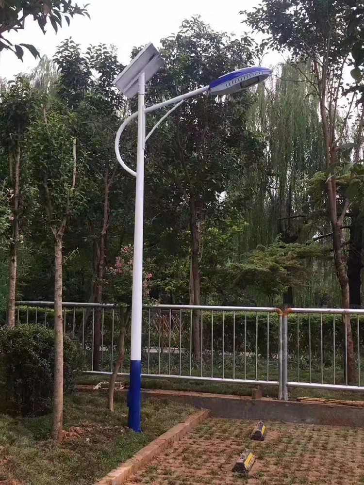 太陽能路燈